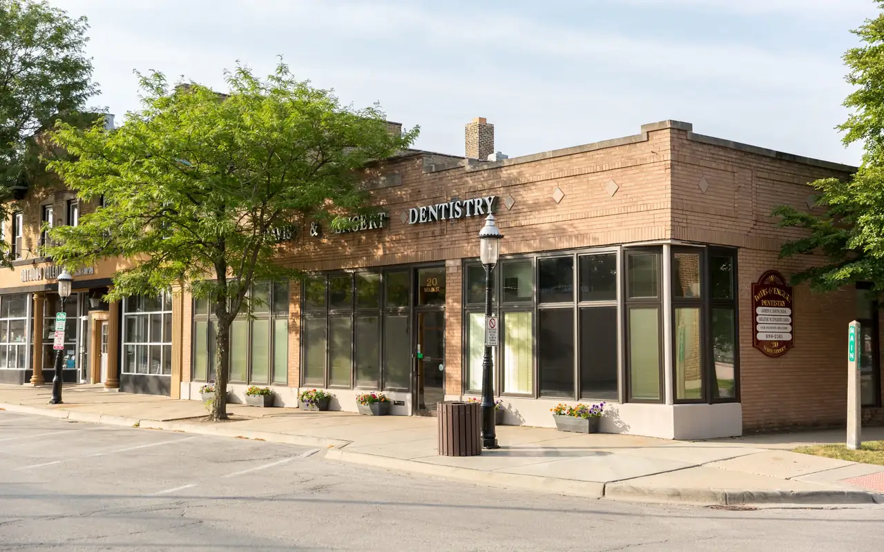 The Davis & Engert Dentistry building at 20 Main Street, Uptown Park Ridge, seen from across Main Street.